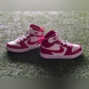 Nike red and White High-Tops